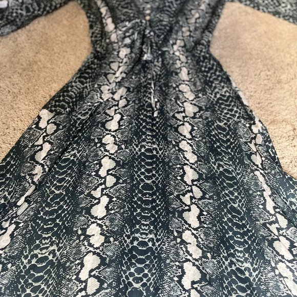 Kivari Maxi Dress - Picture 5 of 6